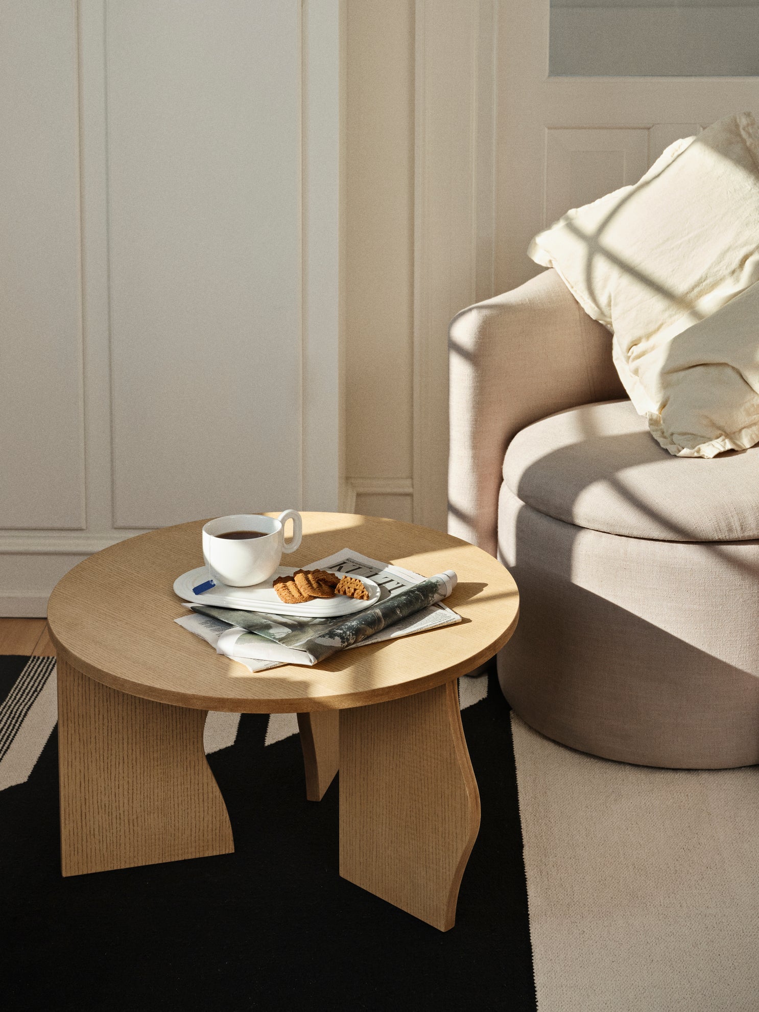 broste-copenhagen-brook-table-s-table-d-appoint-bois image 4