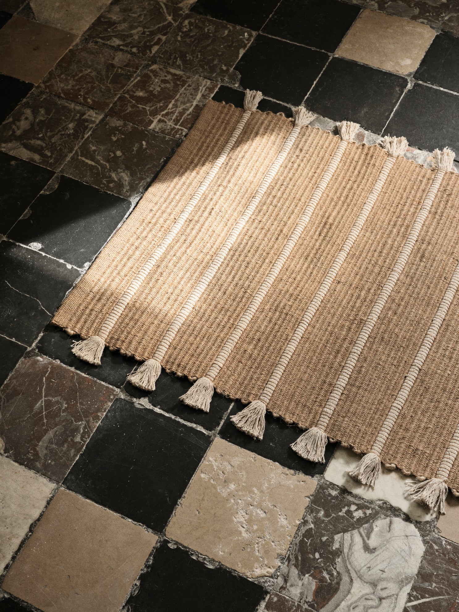 broste-copenhagen-ezra-tapis-tiss-naturel image 3