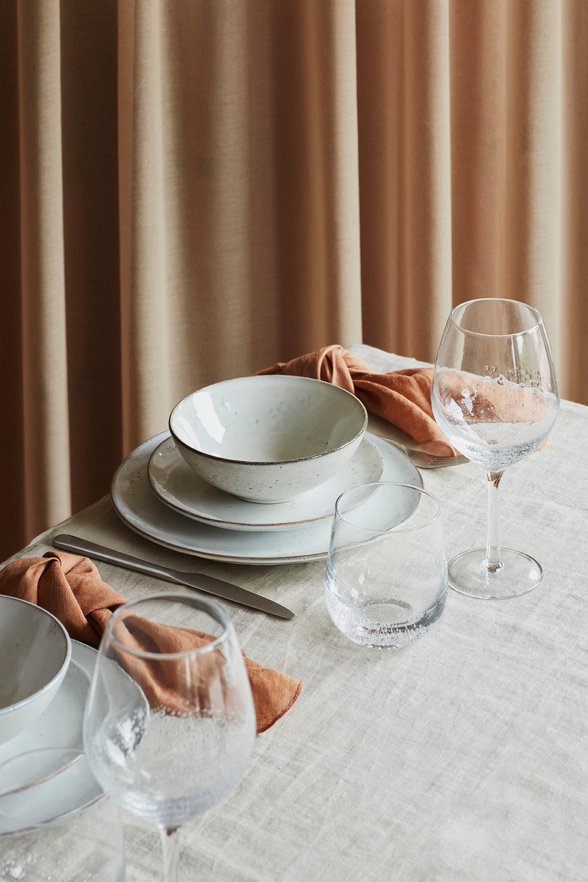 broste-copenhagen-nordic-sand-service-table-2-pers image 4