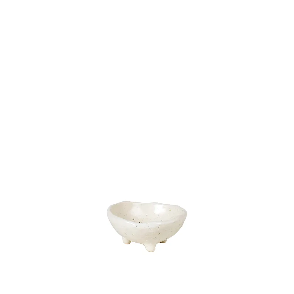 broste-copenhagen-nordic-vanilla-bowl-bol-sur-pieds-vanille image 1
