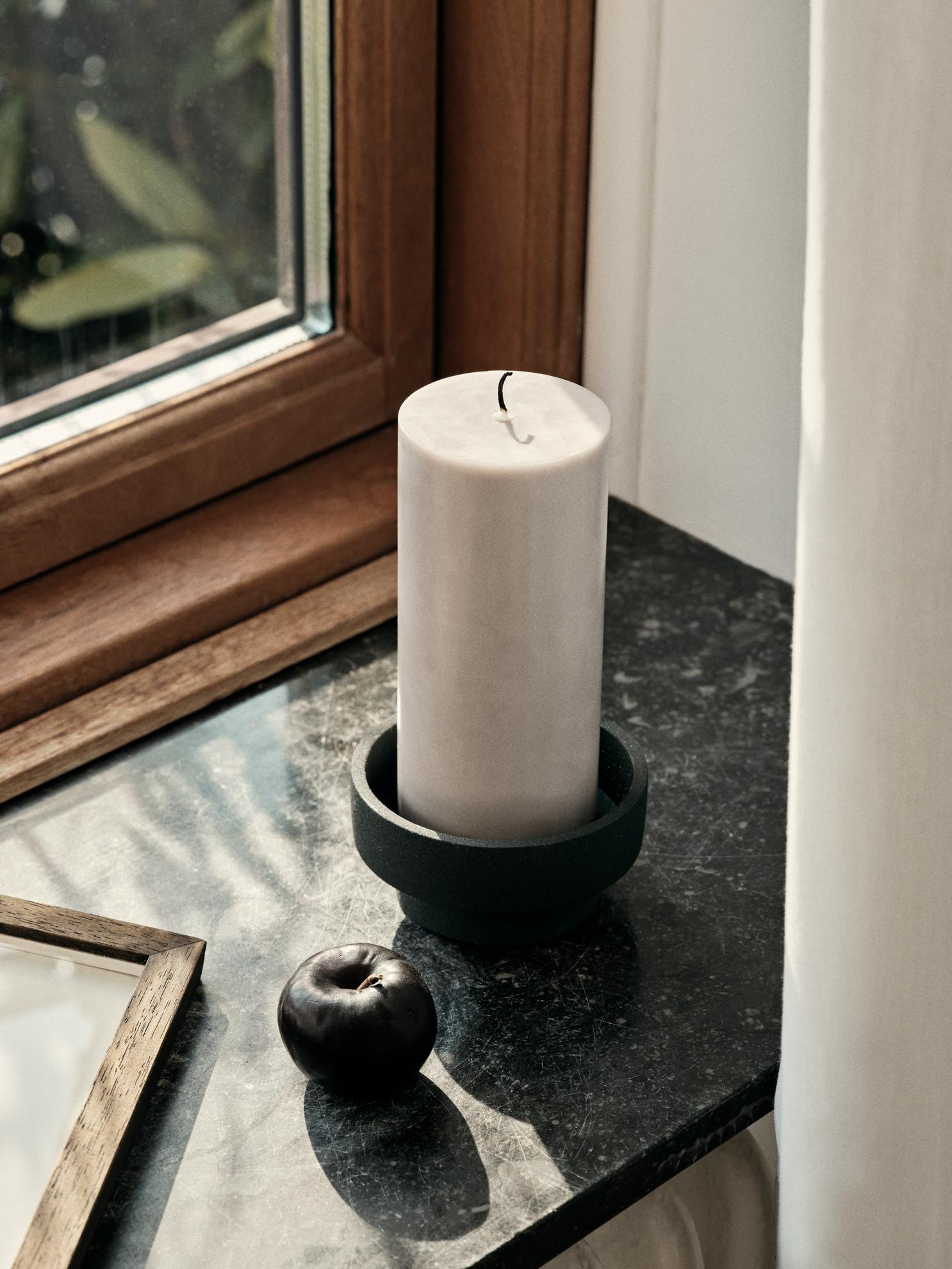 broste-copenhagen-candles-eco-pillar-candle-bougie-pilier image 2