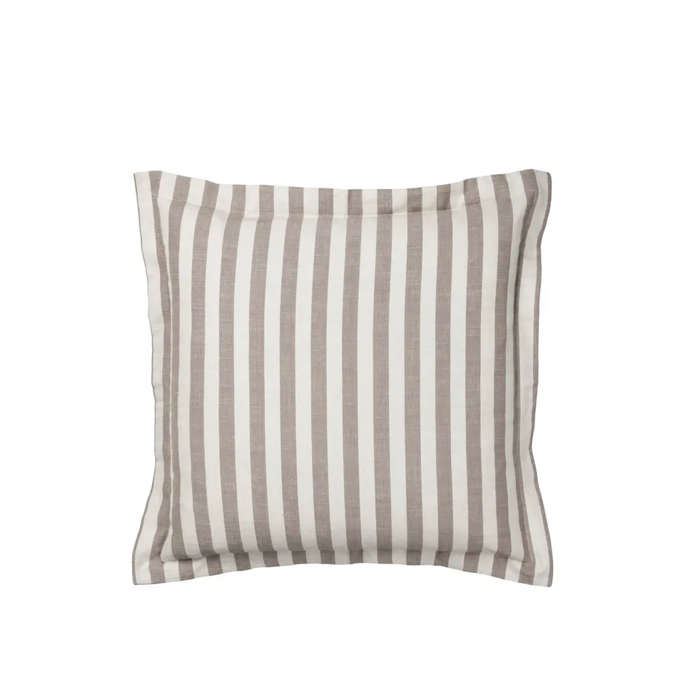 broste-copenhagen-marta-housse-de-coussin-coton image 1