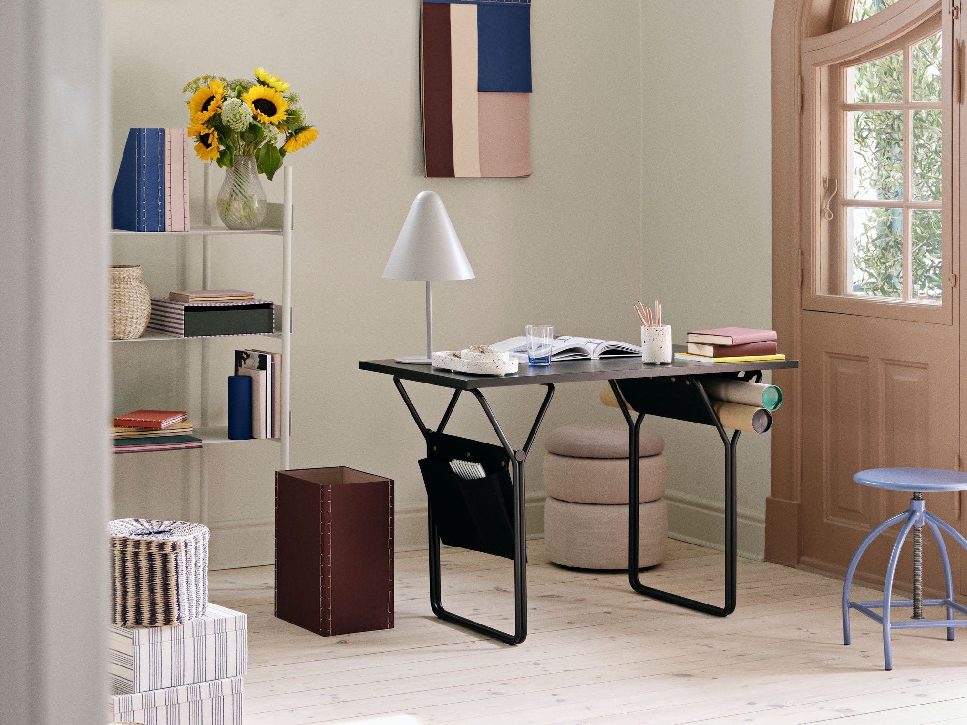 broste-copenhagen-berit-desk-sleeve-rangement-bureau image 3