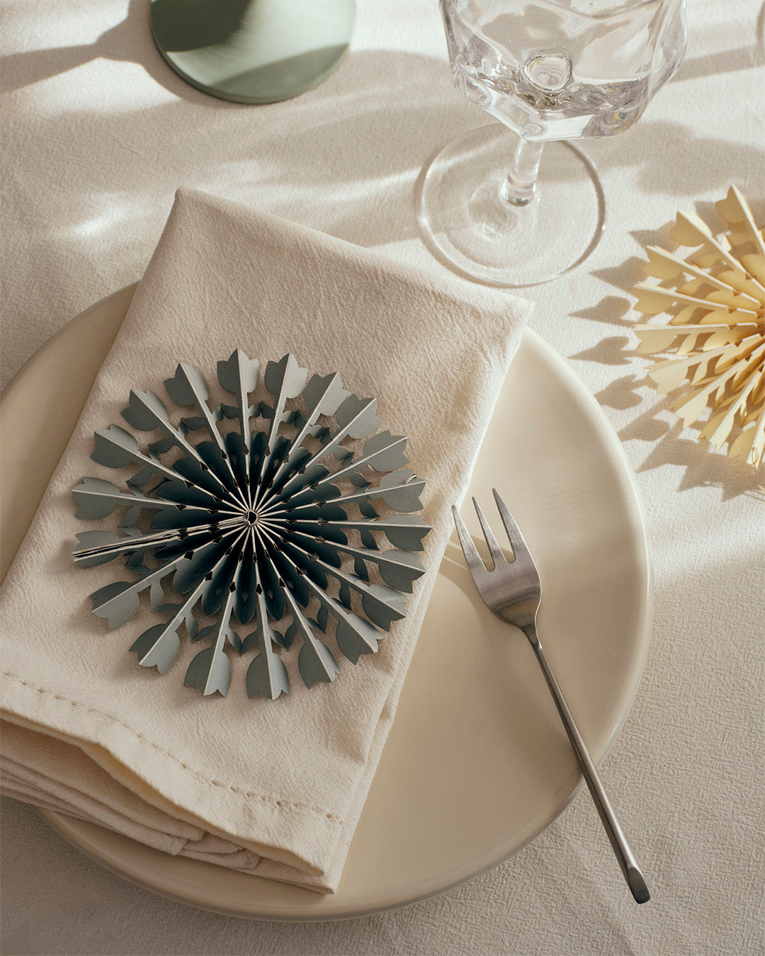 broste-copenhagen-hune-fourchette-g-teau-inox image 3