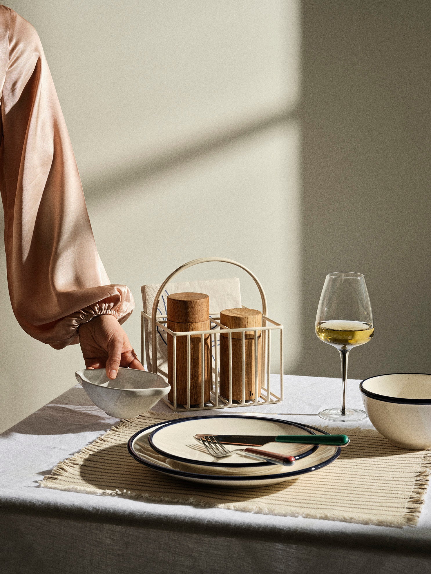 broste-copenhagen-smoke-verre-vin-blanc-verre-fum image 3