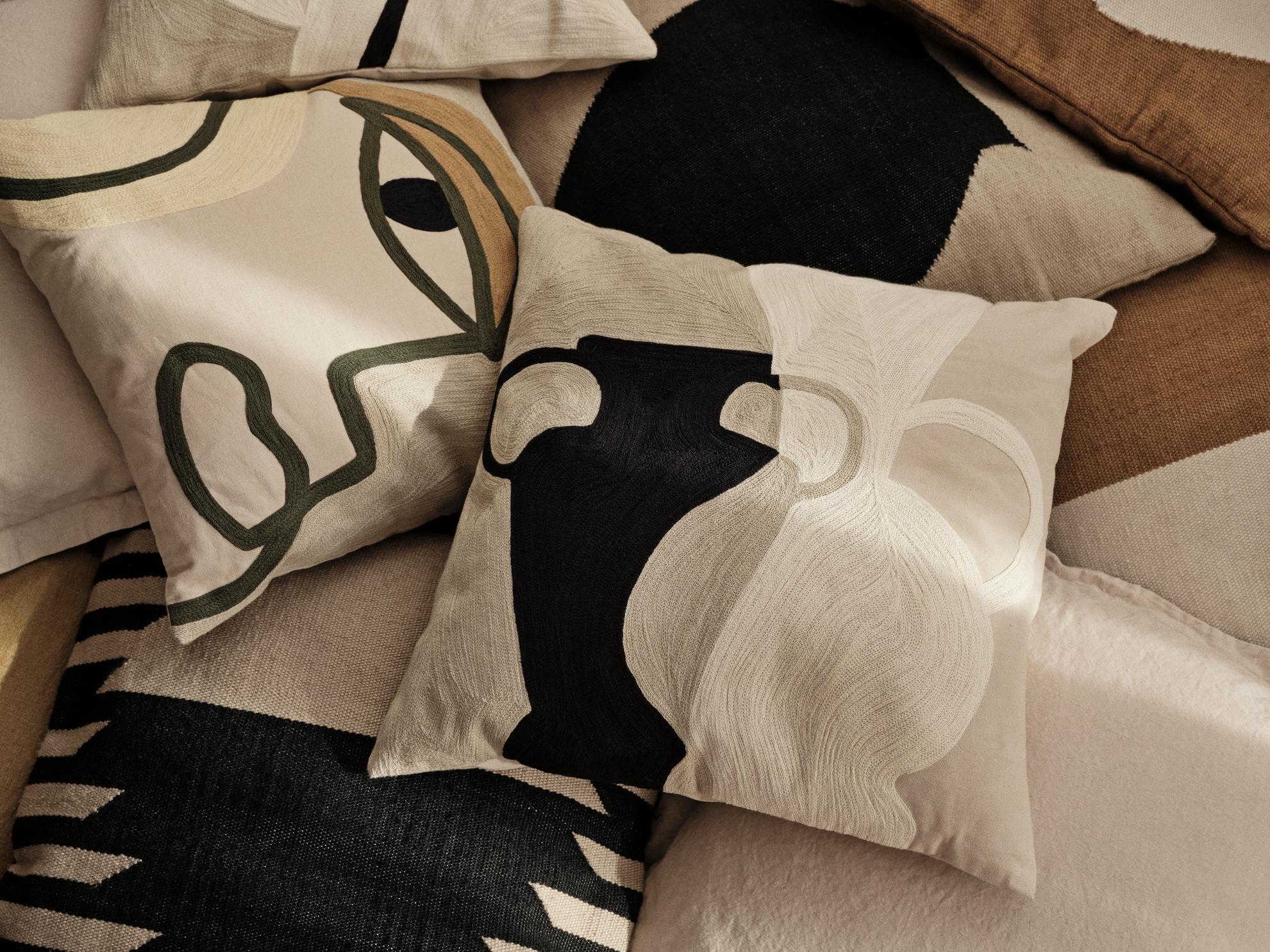 broste-copenhagen-eva-housse-de-coussin-coton-beige image 2