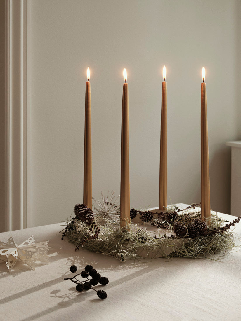 broste-copenhagen-candles-smooth-glossy-taper-candle-bougie-cierge image 2