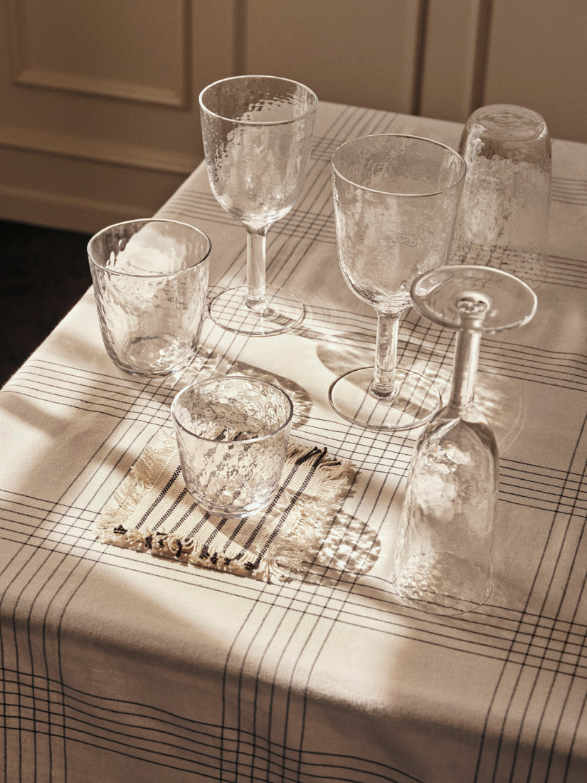 broste-copenhagen-hammered-verre-vin-blanc-martel image 4