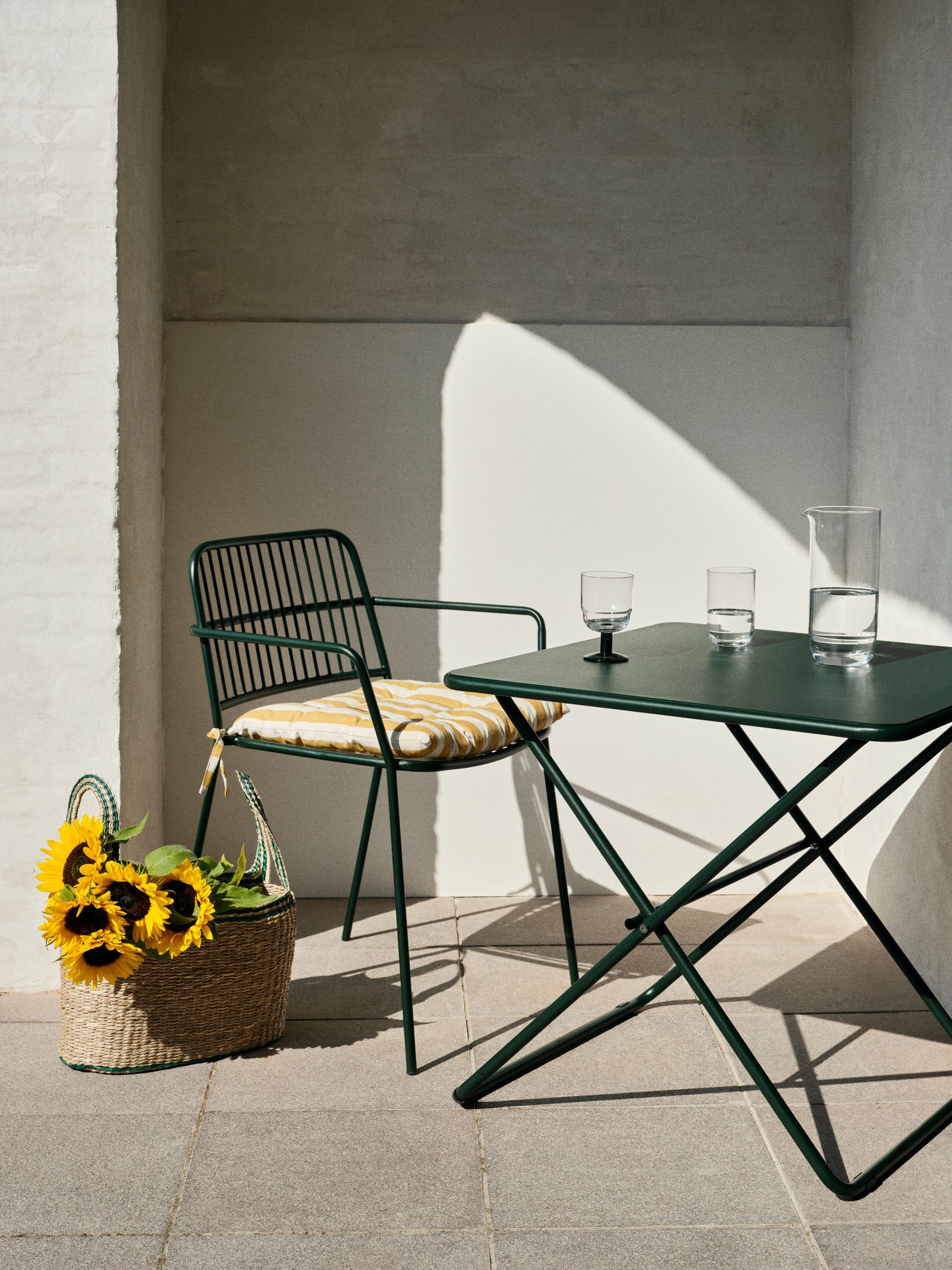 broste-copenhagen-eden-table-de-jardin-ext-rieure-m-tal image 4