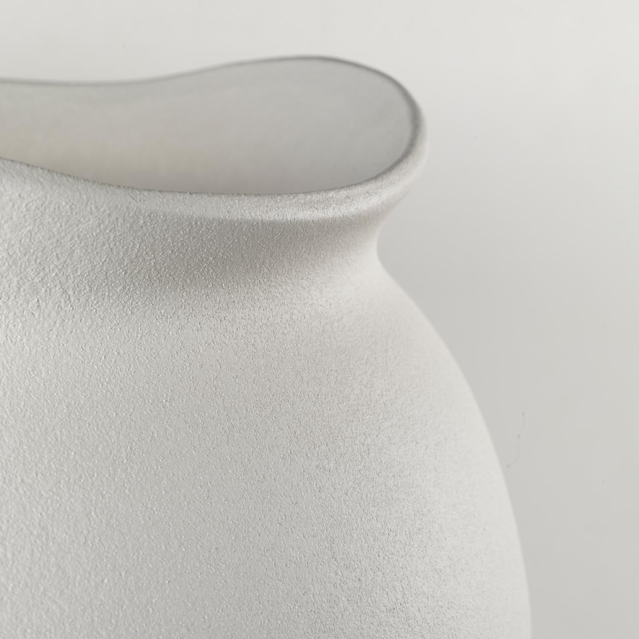 broste-copenhagen-florentina-floor-vase-xl-grand-vase image 2