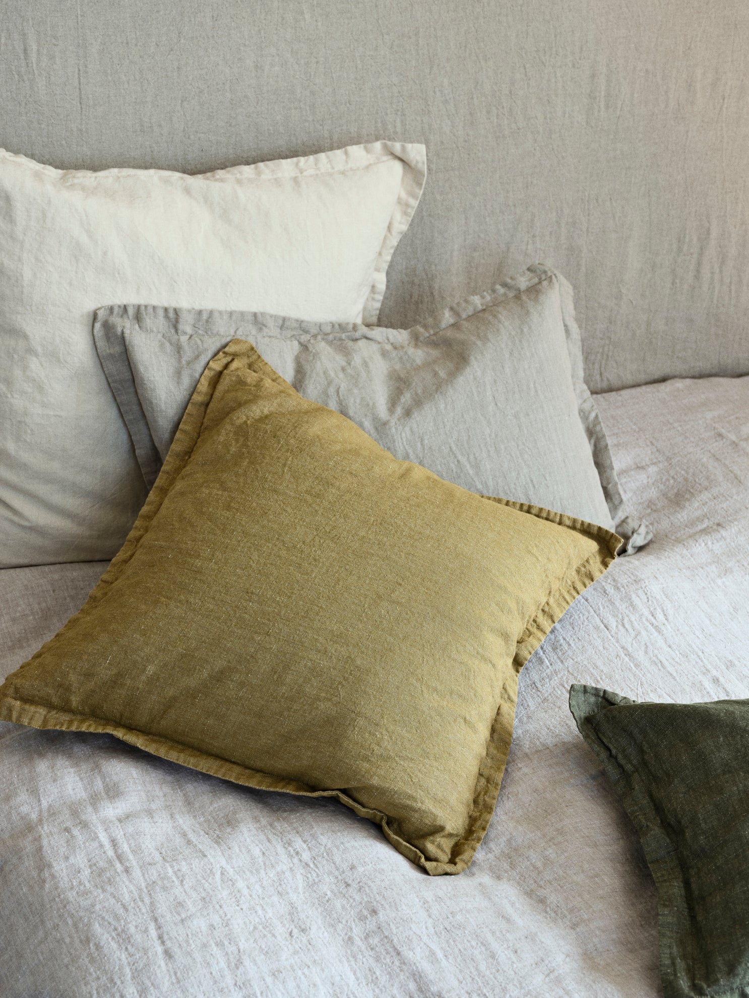 broste-copenhagen-linn-housse-coussin-coton-salon image 4
