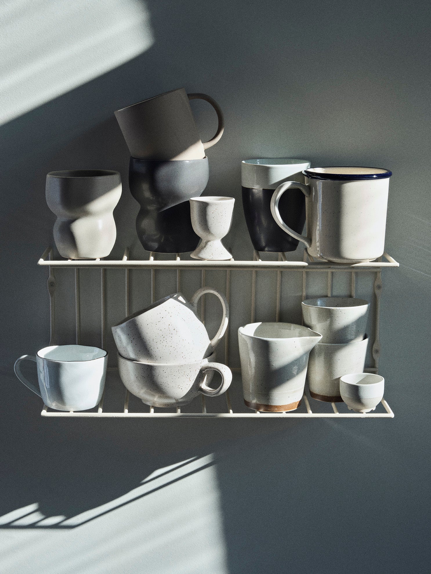 broste-copenhagen-furniture-maggie-tag-re-murale-bois image 3