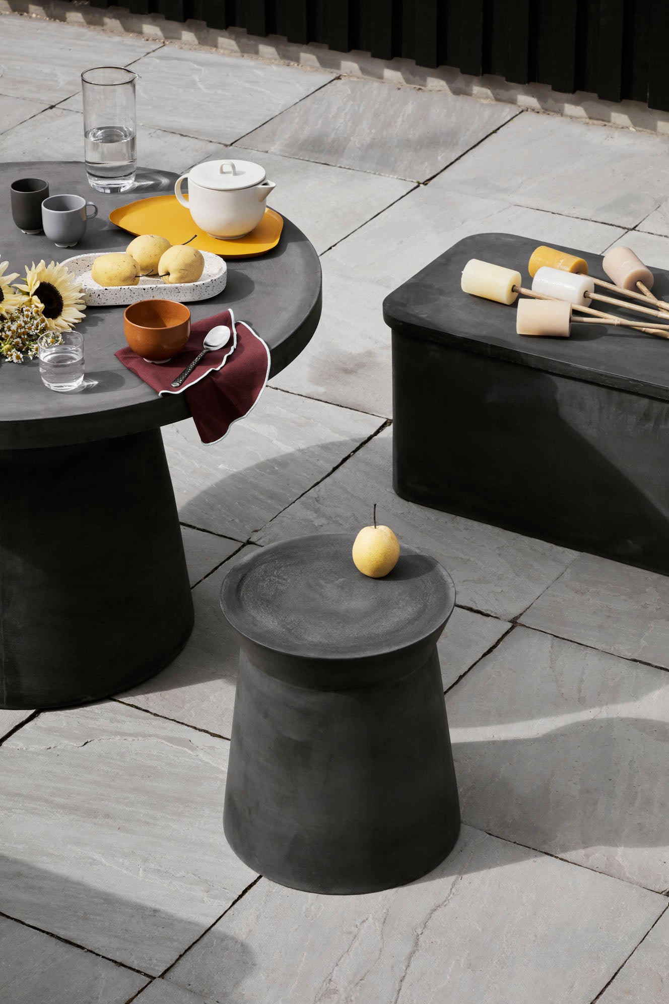 broste-copenhagen-outdoor-living-garden-torch-torche-jardin image 2