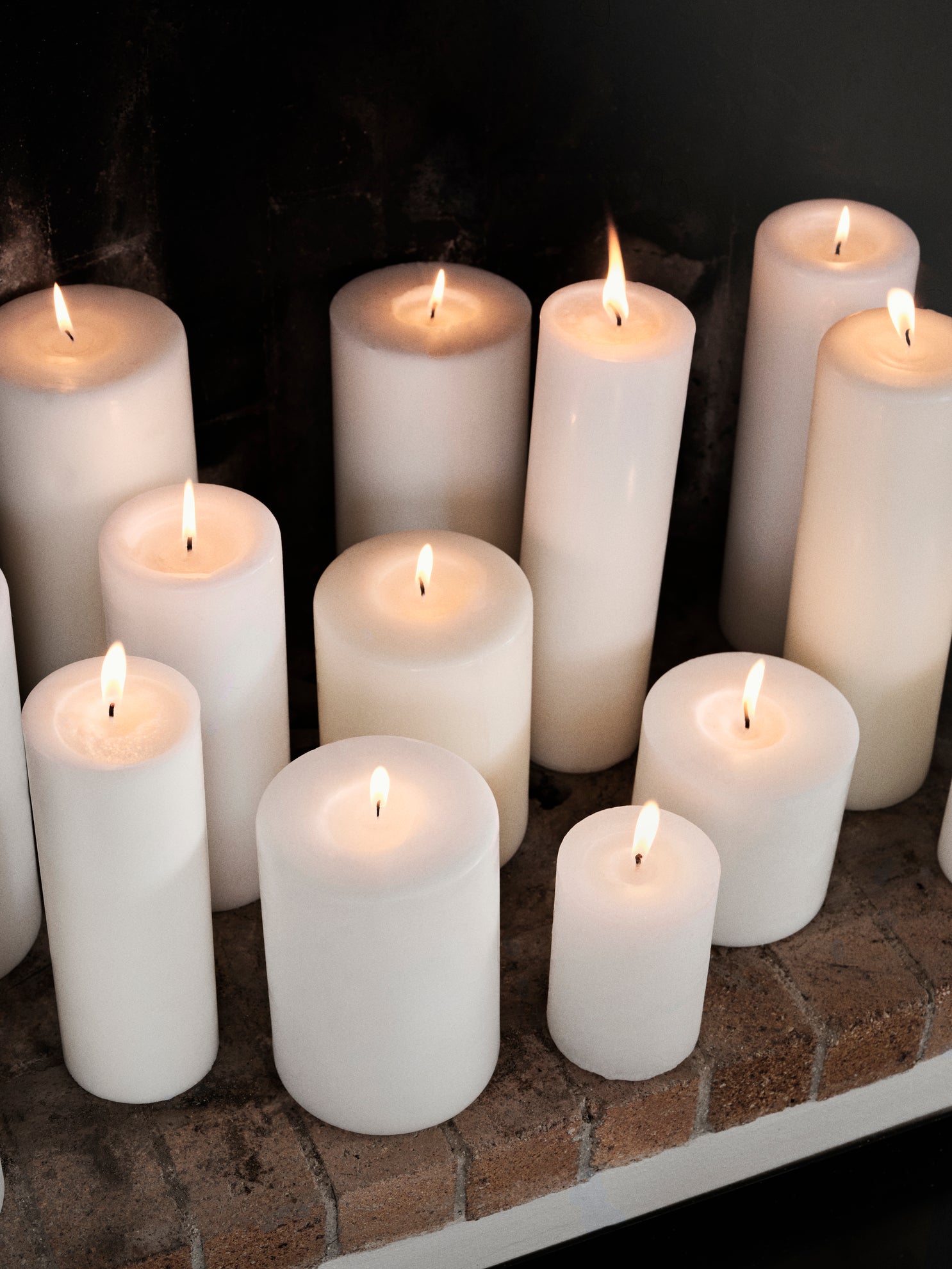 broste-copenhagen-church-bougie-pilier-cylindrique image 2