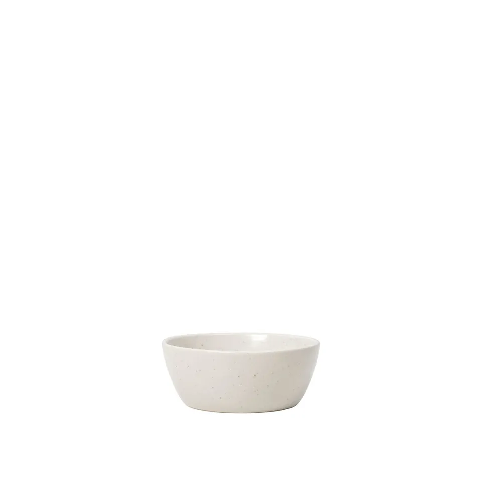 broste-copenhagen-nordic-vanilla-bowl-bol-cr-me image 1