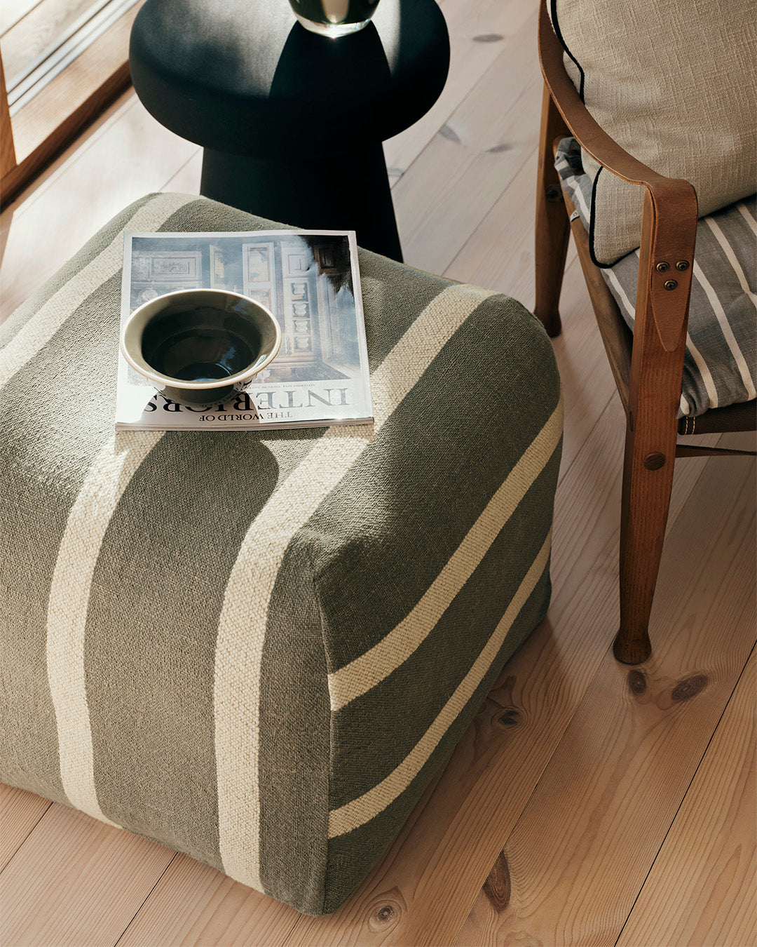 broste-copenhagen-sigrid-pouf-tissu-assise-ronde-salon image 4