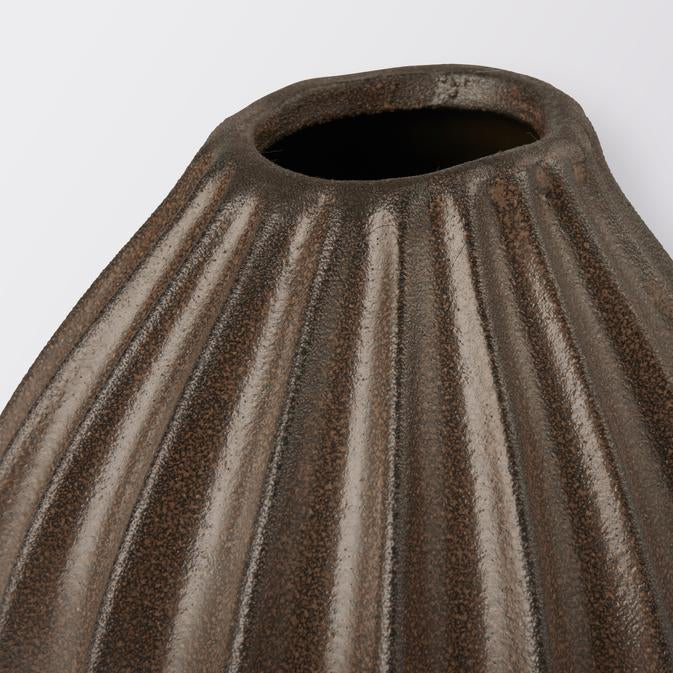 broste-copenhagen-home-d-cor-wide-vase-s-vase image 2