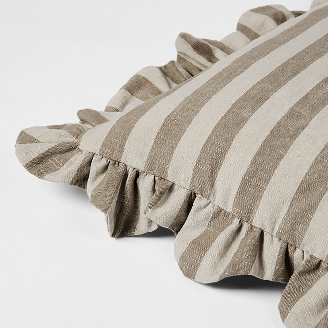 broste-copenhagen-ina-housse-de-coussin-coton-50x50-beige image 2
