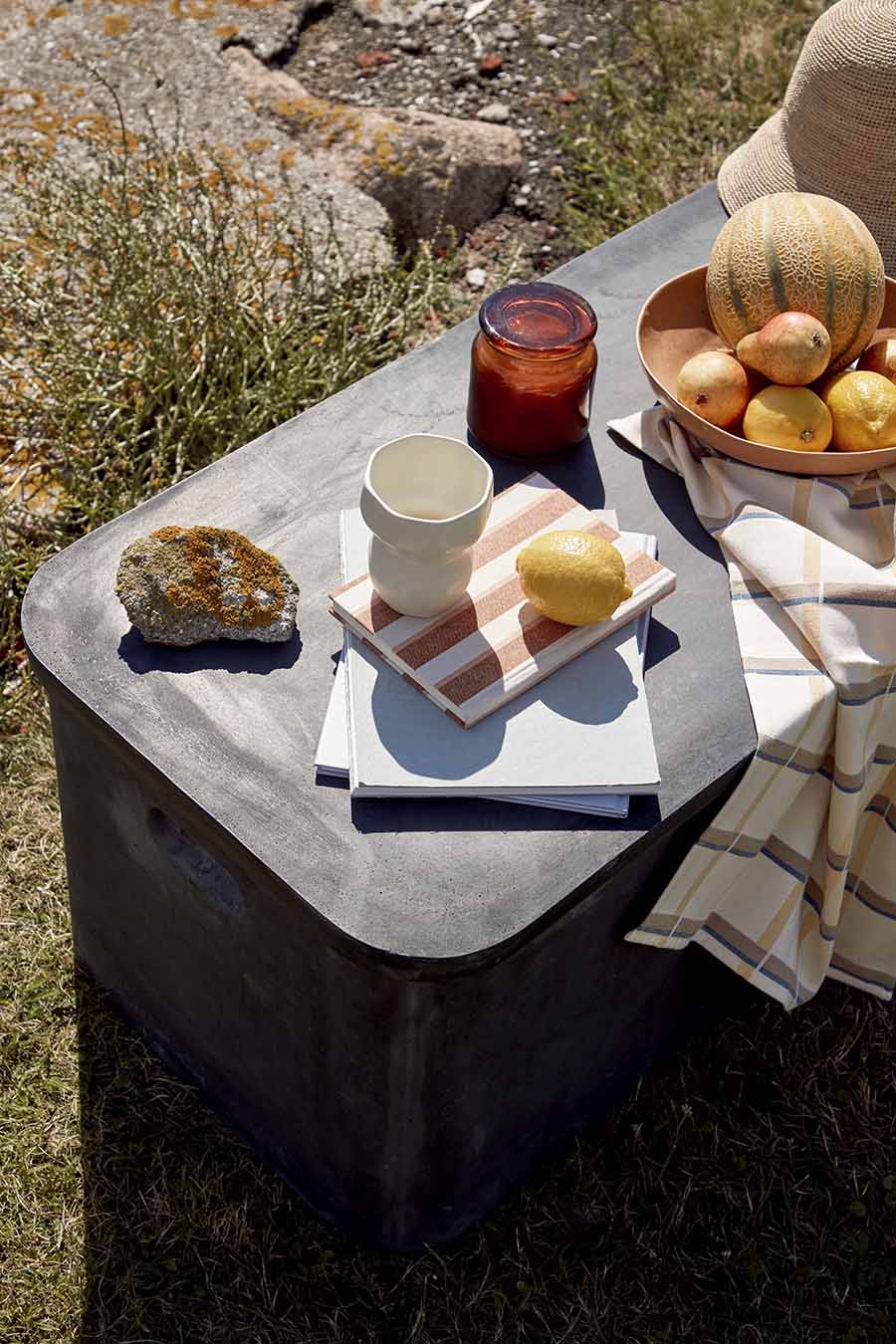 broste-copenhagen-outdoor-living-fiber-banc-de-rangement-ext-rieur image 4