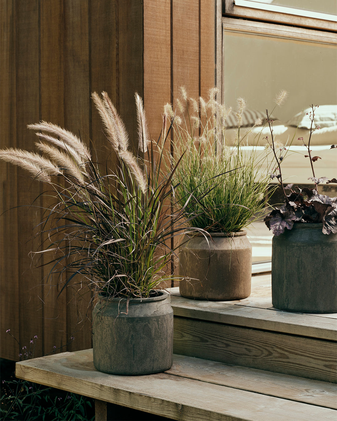 broste-copenhagen-uma-flowerpot-pot-fleurs-c-ramique-beige image 2