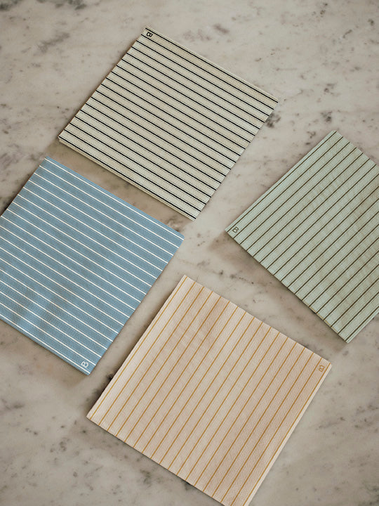 broste-copenhagen-dolly-serviette-papier-table image 2