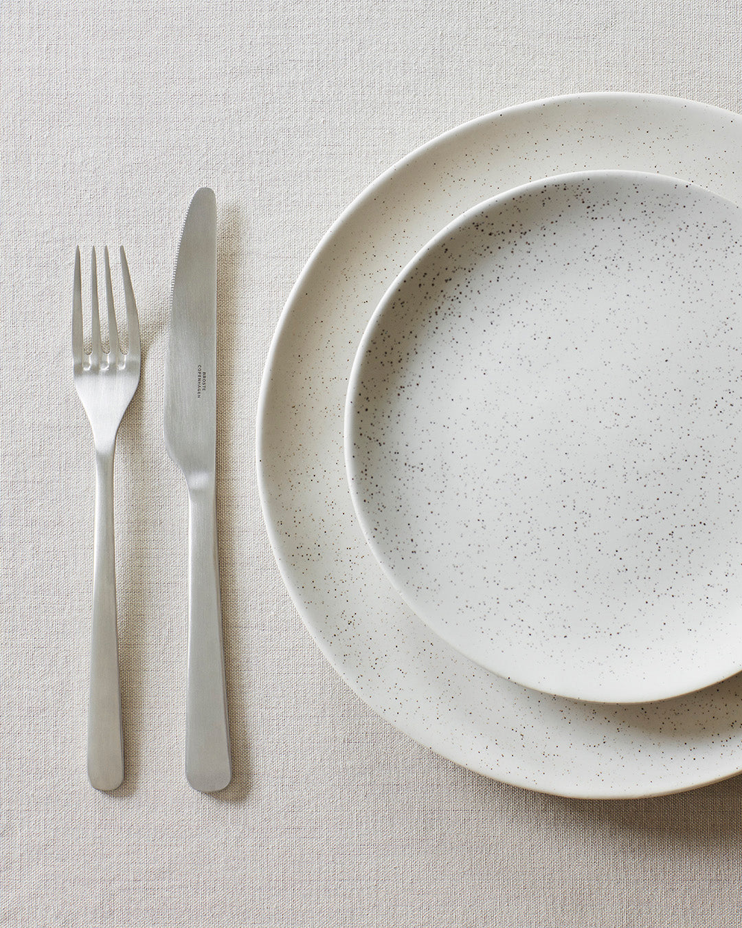 broste-copenhagen-hune-couteau-de-table-inox image 2