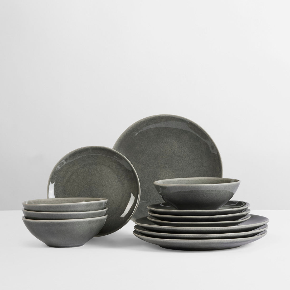 broste-copenhagen-nordic-rain-service-table-4-pers image 1