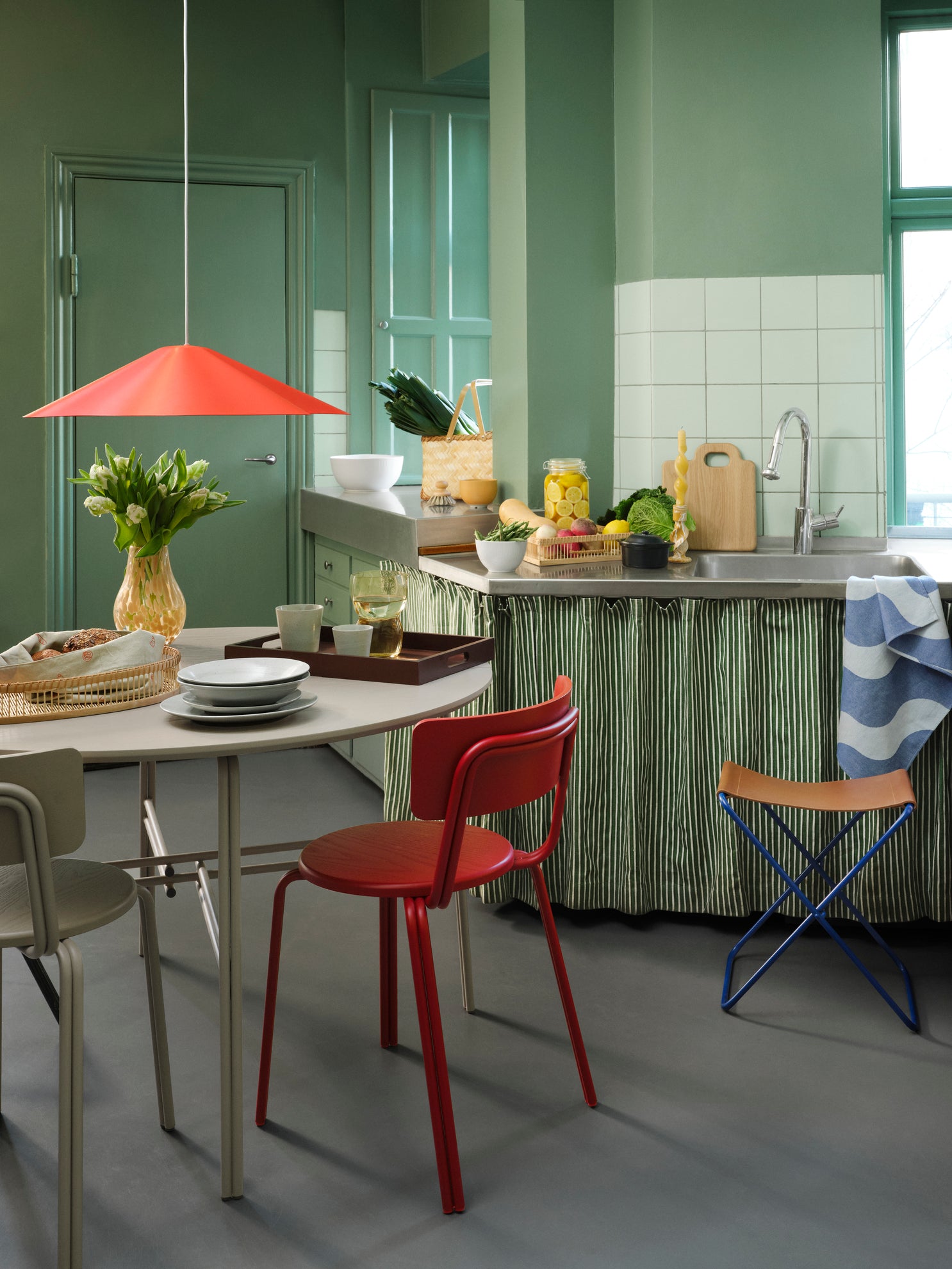 broste-copenhagen-skirt-suspension-salon-design image 2