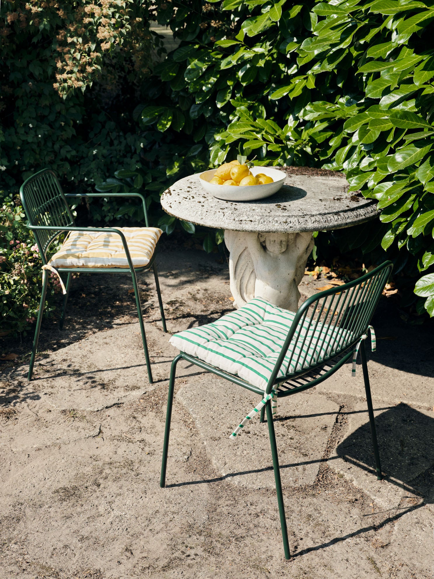 broste-copenhagen-eden-chaise-ext-rieur-jardin image 3